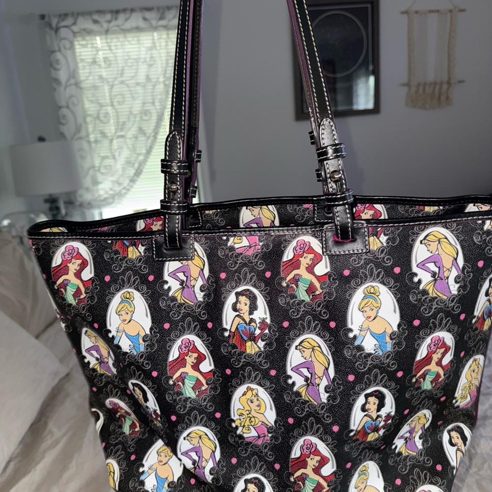 Disney Princess Black Tote Bag - Picture 2 of 5